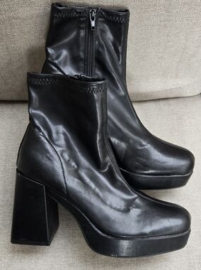 Diba Black Platform Ankle Boots - Stylish Women’s Heeled Boots